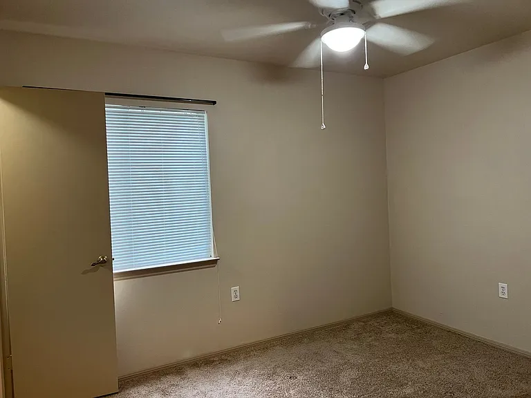 8214 Spring Town St — Photo 9