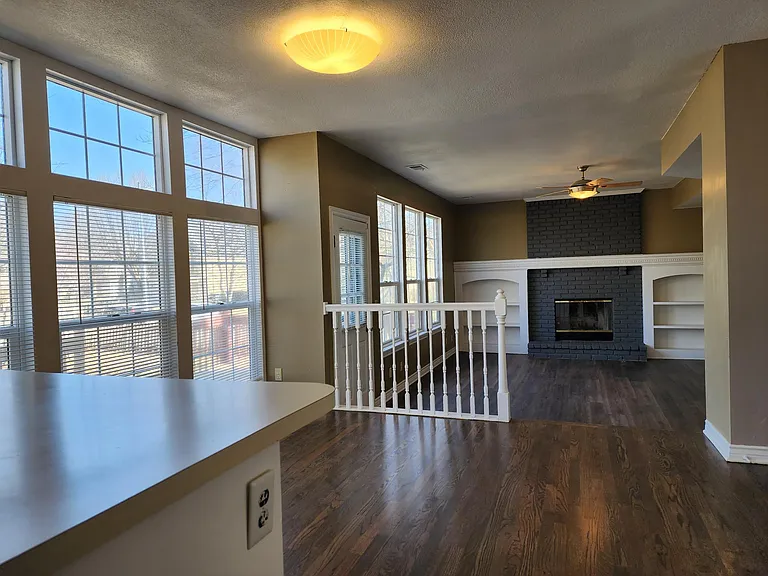 1222 E Brentwood Pl — Photo 2