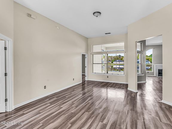 3rd image of 3651 LYDIA ESTATES Terrace