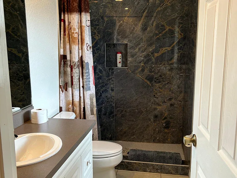 2141 Oak Ter — Photo 39