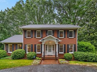 2866 Robinhood Rd, Winston Salem, NC 27106