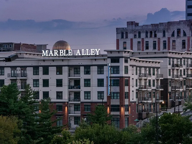 Marble Alley Lofts — Photo 25