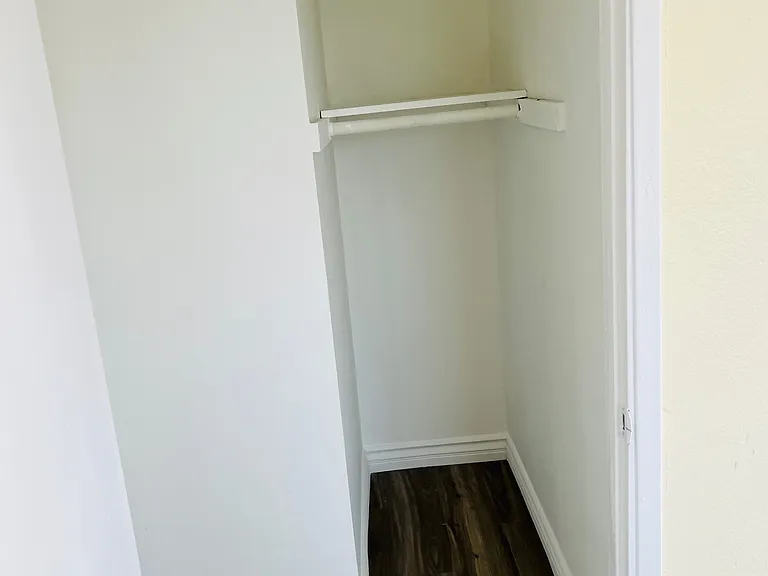 2810 W Slauson Ave #7 — Photo 8