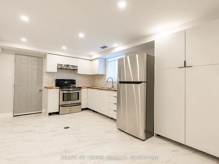 214 Kenilworth Ave S #BASEMENT — Photo 20