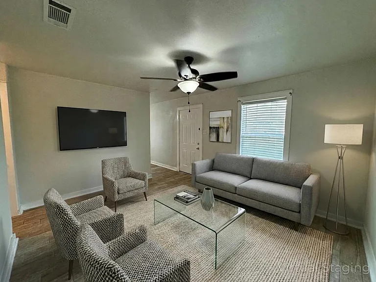 2316 Andover Dr — Photo 4