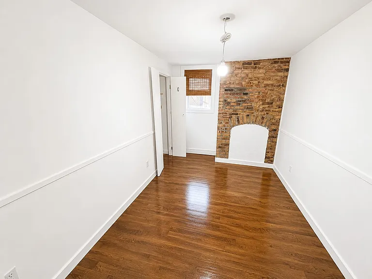 1285 Jefferson Ave #1 — Photo 8
