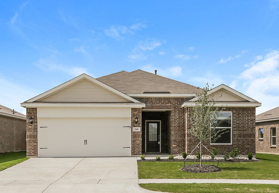 1st image of 208 Julian Davis Dr