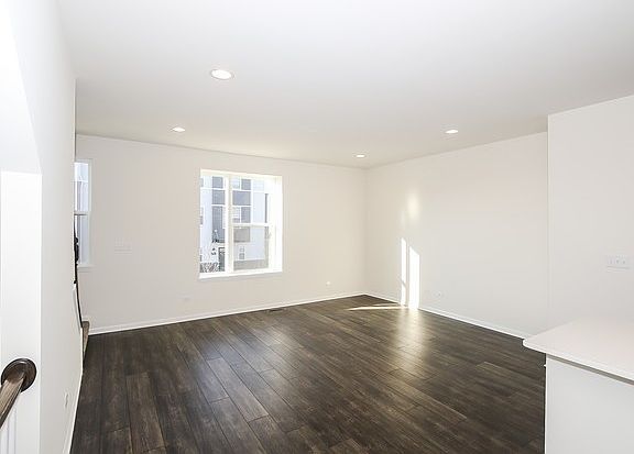 5th image of 1507 Denny Way