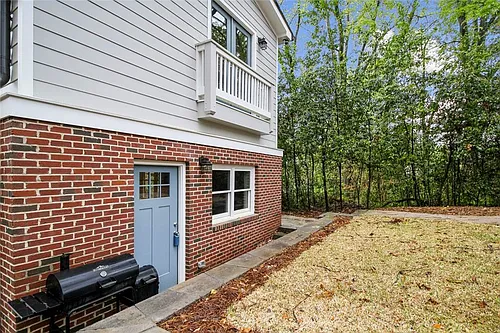 940 Saint Charles Ave NE #C Photo 1