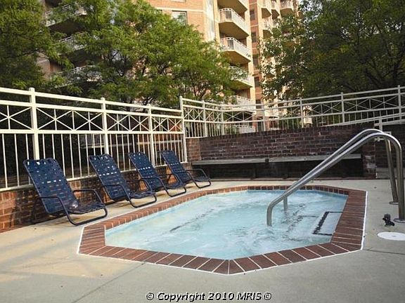 5th image of 7500 Woodmont Ave APT 909