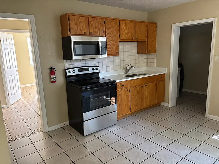 1455 Combs Rd — Photo 9