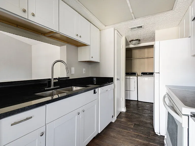 3623 W Northgate Dr #231 — Photo 7
