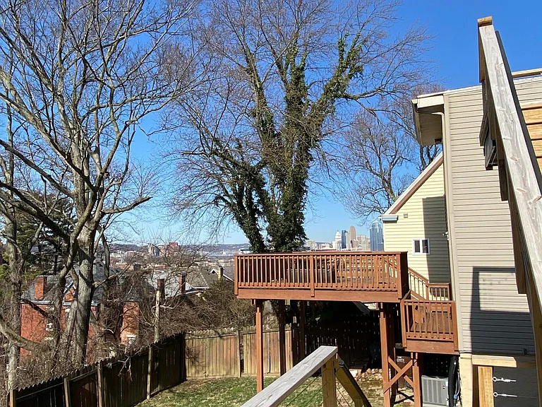 1122 Vine St — Photo 2
