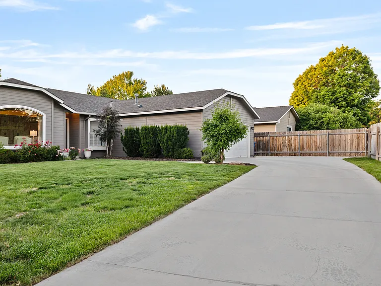 5468 S Alyssum Pl — Photo 3
