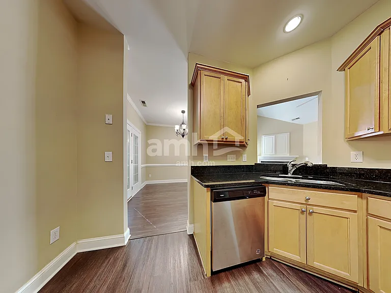 1268 Beaverton Trl — Photo 5