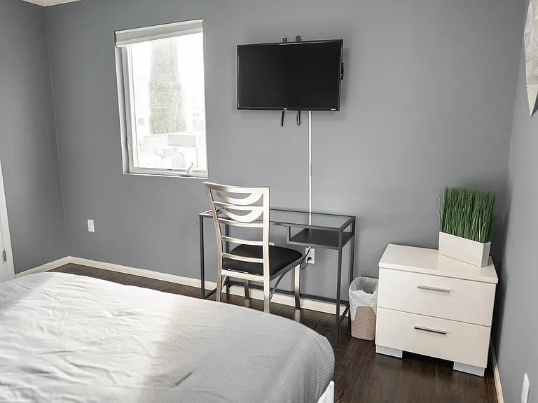 5151 Riverton Ave #1 — Photo 28