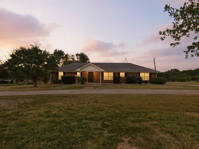 242 Tulum Ln, China Spring, TX, 76633