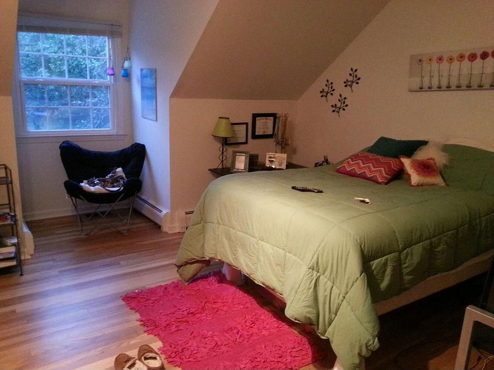 1st image of 5825 Brockton Dr