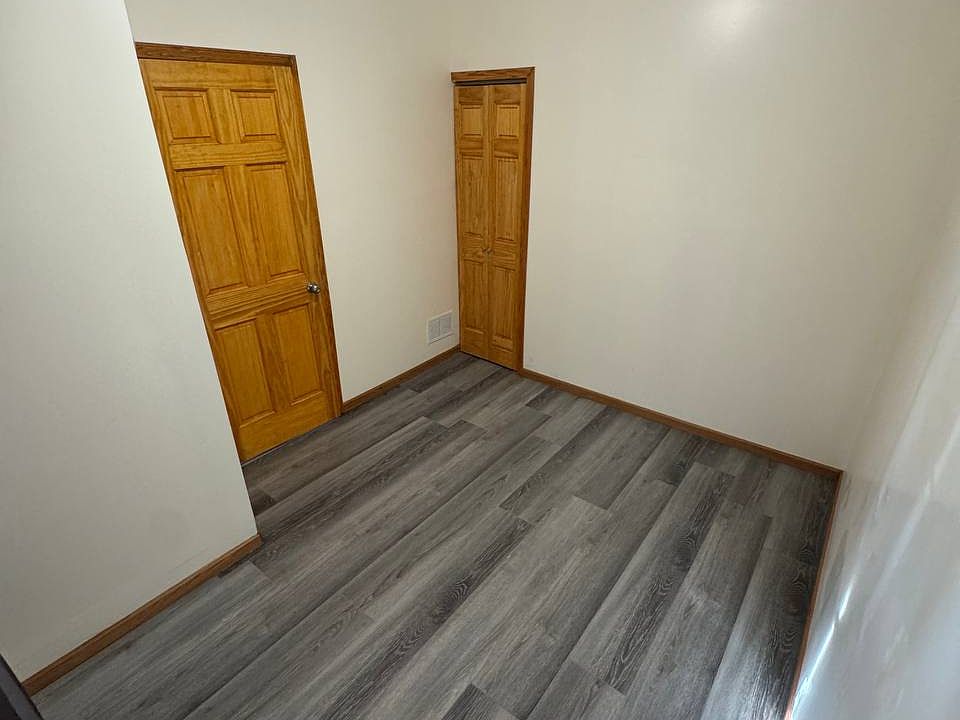 Bed room 1