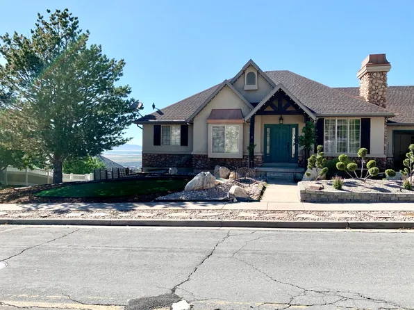 581 E Dorthea Way, North Salt Lake, UT 84054