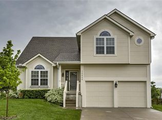 12920 NW Ridgeview Dr, Platte City, MO 64079