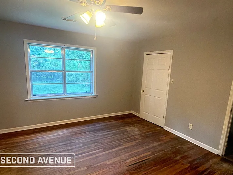 3030 McCool Ave — Photo 9