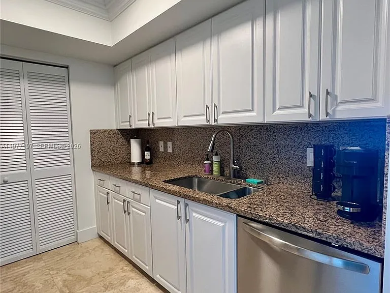 90 Alton Rd #3007 — Photo 14