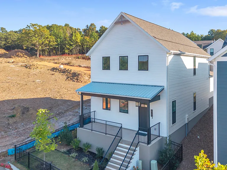 2047 E Little Crew Dr — Photo 3