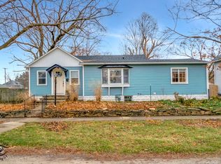220 N Market St, Momence, IL