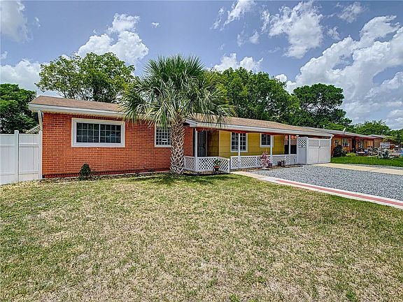 3rd image of 2342 Florida Dr