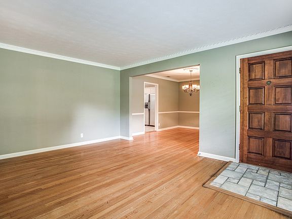 4th image of 9818 Lanshire Dr