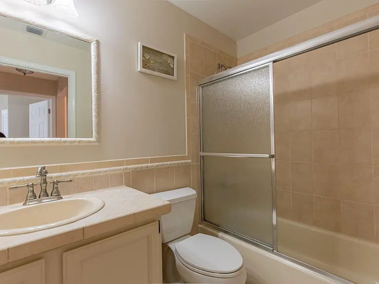 2689 Fairway Cove Ct E — Photo 9