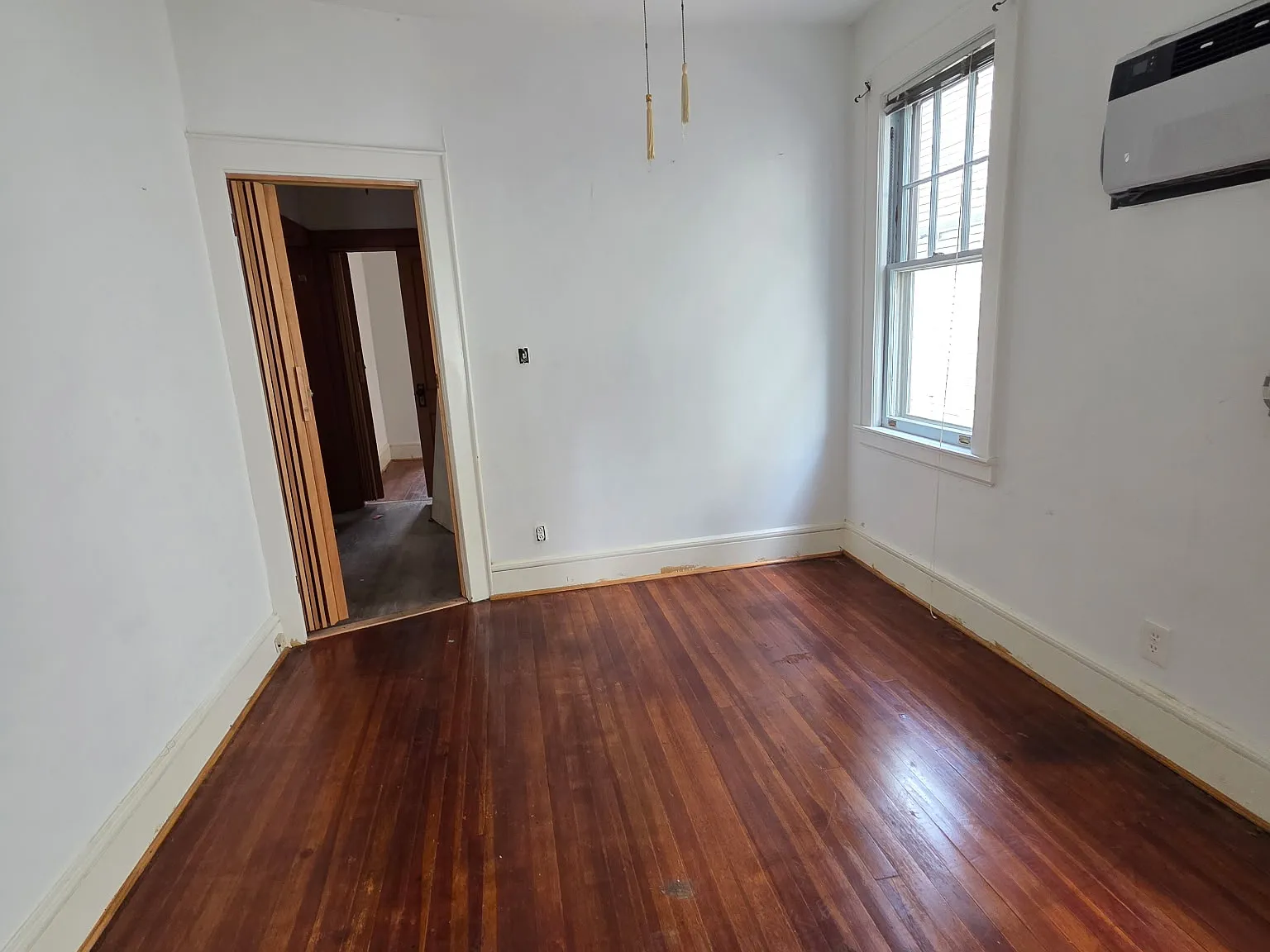 3 bed, 1238 sqft, $2,300 — Photo 3