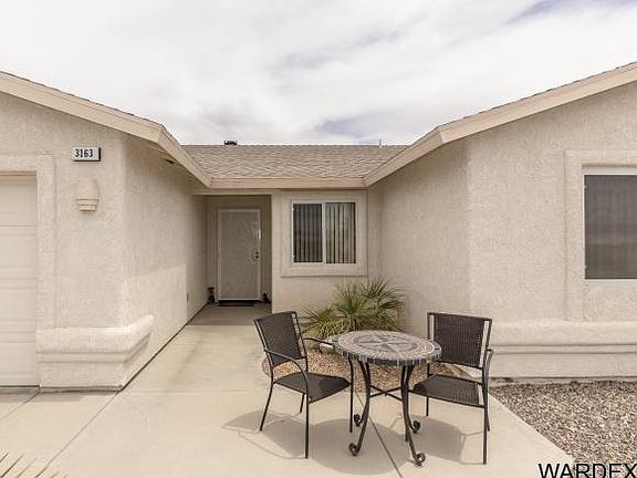 2nd image of 3163 Saturn Ln