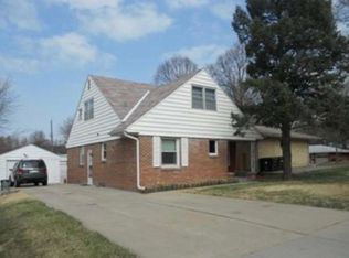 6944 Holdrege St, Lincoln, NE 68505