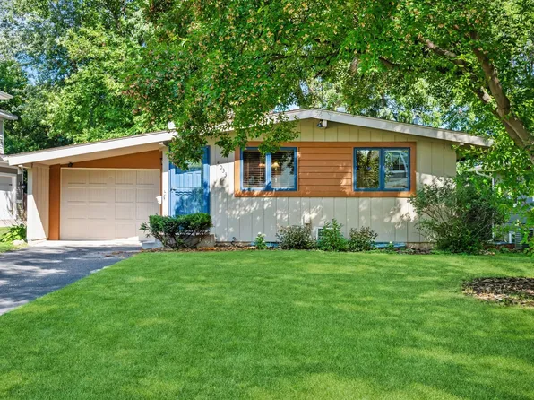 5033 Hankerson Ave, Edina, MN 55436