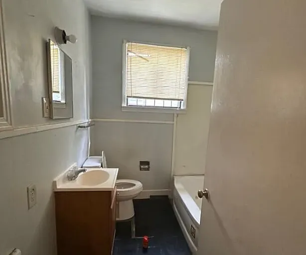 503 Valley St — Photo 1