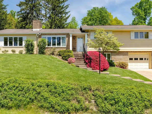 1348 Anderson Ave, Morgantown, WV 26505