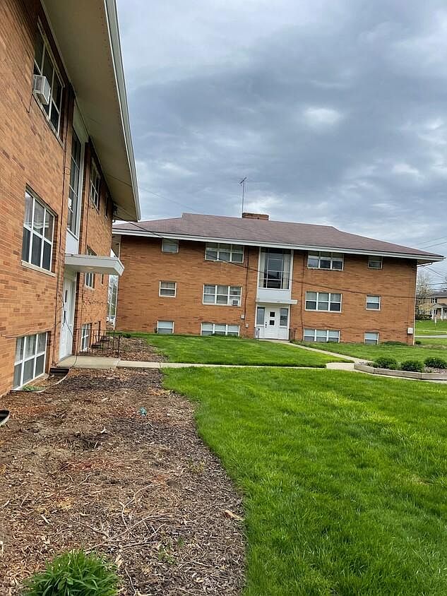 168 S Miller Rd #B-1, Akron, OH 44333 | Zillow