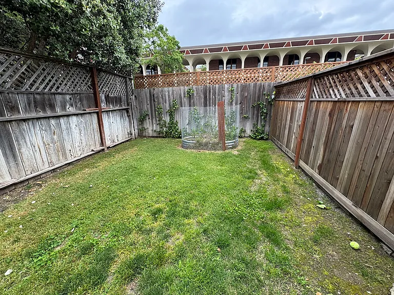 1910 Malano Ct — Photo 30