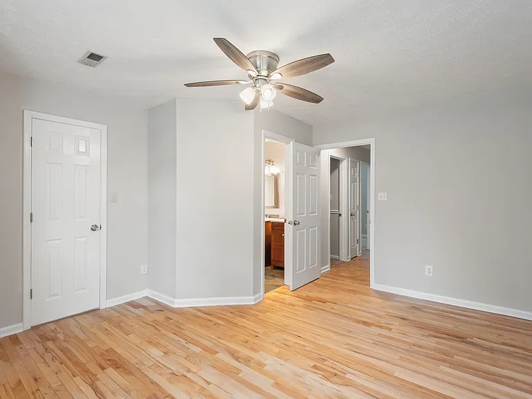 5957 Warrenpark Ln — Photo 12