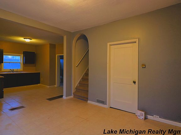 5th image of 451 Martin Luther King Jr St SW