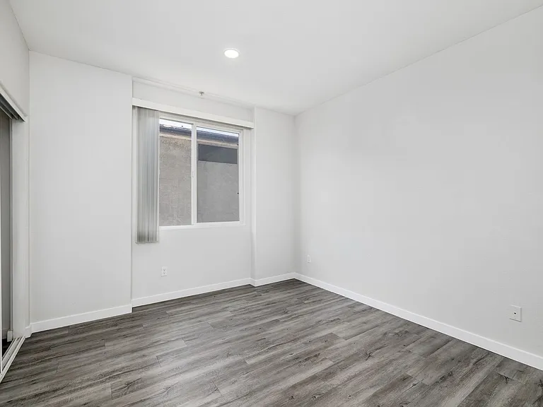 2820 Sawtelle Blvd — Photo 90