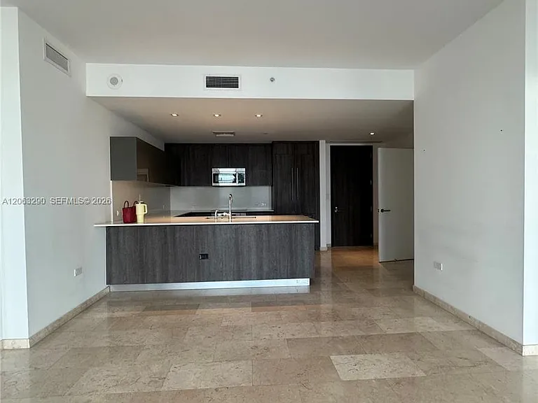 88 SW 7th St #2403 — Photo 5
