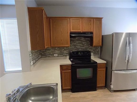 4th image of 1133 Jamie Dr
