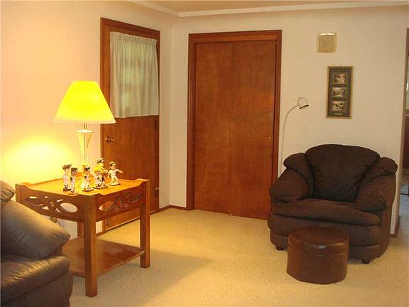 5th image of 6601 Willem Dr