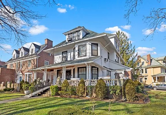 2nd image of 1721 Ditmas Ave