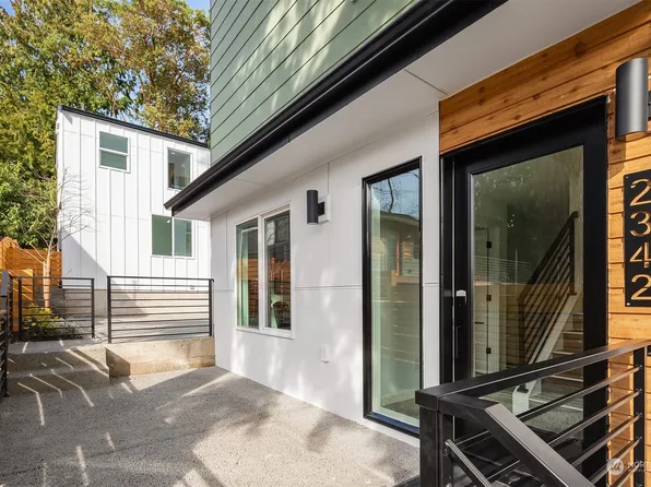 2342 NE 90th Street, Seattle, WA 98115