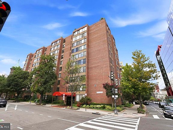 2nd image of 1301 20th St NW APT 707