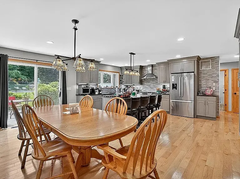 229 Orchard Dr — Photo 9